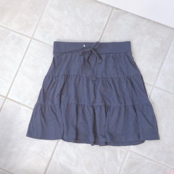 Navy Skirt Size Small - Picture 1 of 3